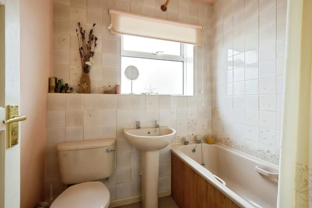 3 bed Semi-Detached