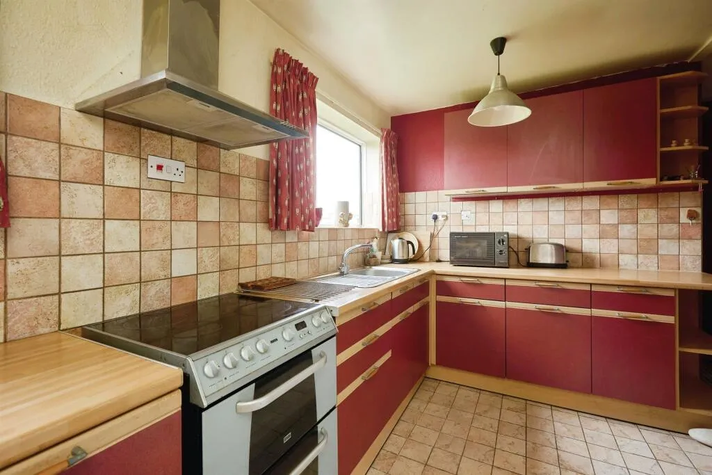 3 bed Semi-Detached