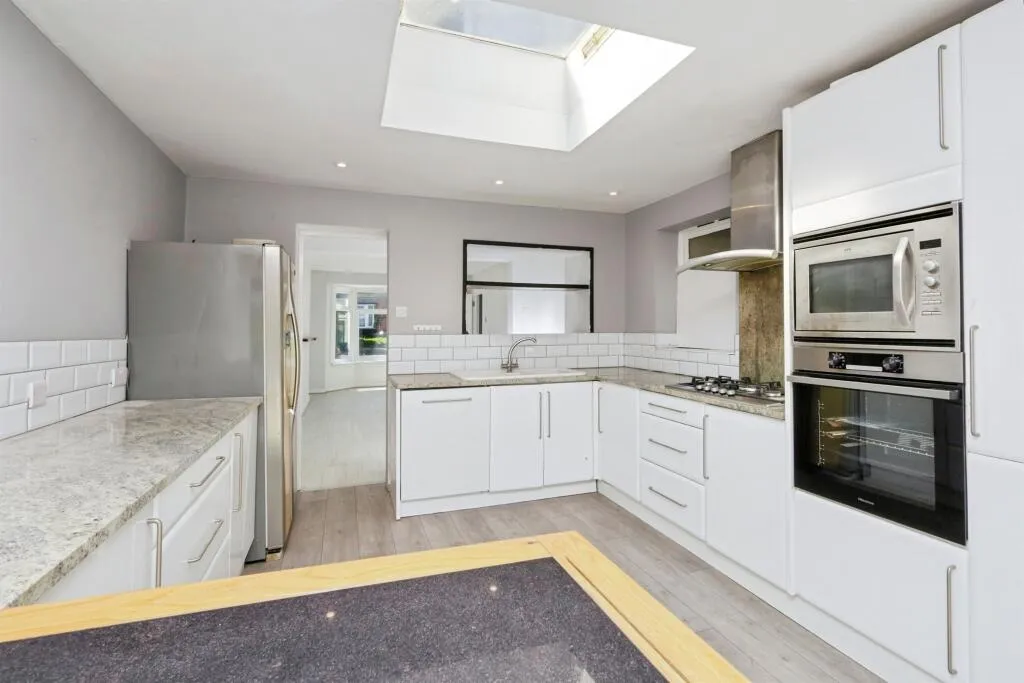 3 bed Terraced
