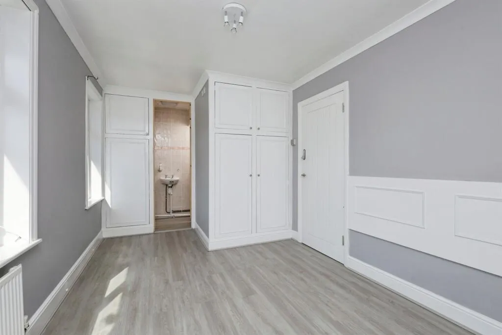 3 bed Terraced