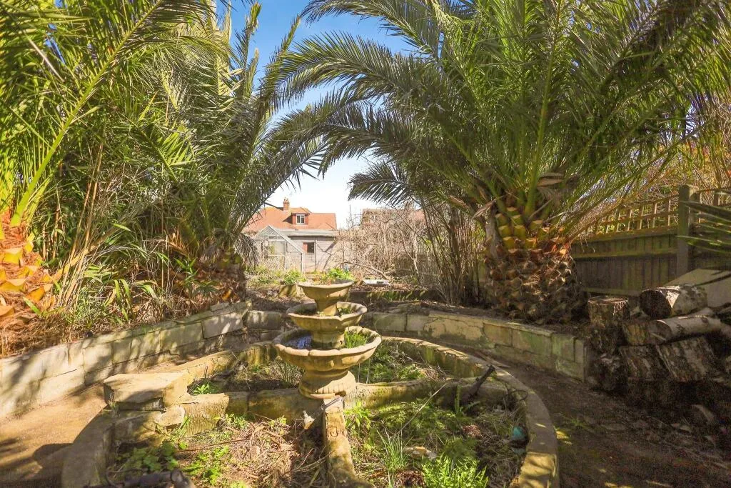 3 bed Terraced