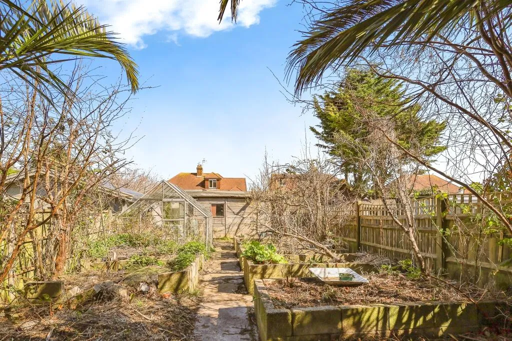 3 bed Terraced