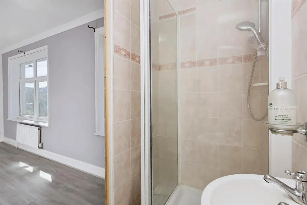 3 bed Terraced