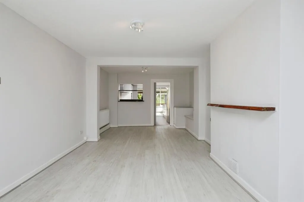 3 bed Terraced