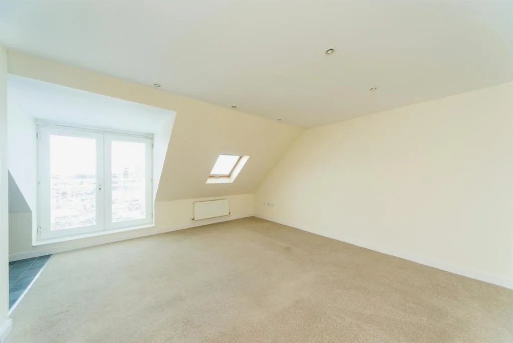 2 bed Apartment