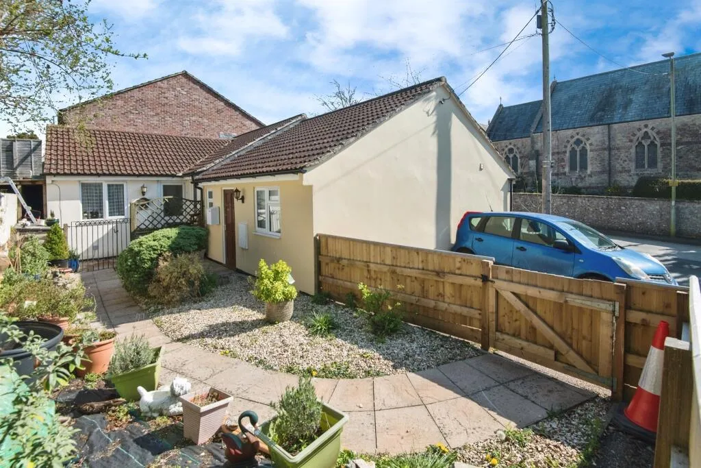 1 bed Bungalow