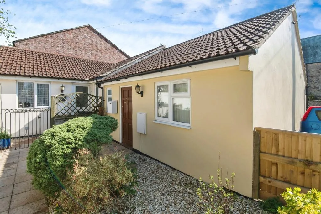1 bed Bungalow