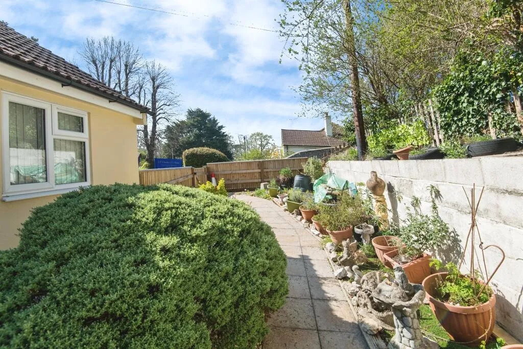 1 bed Bungalow