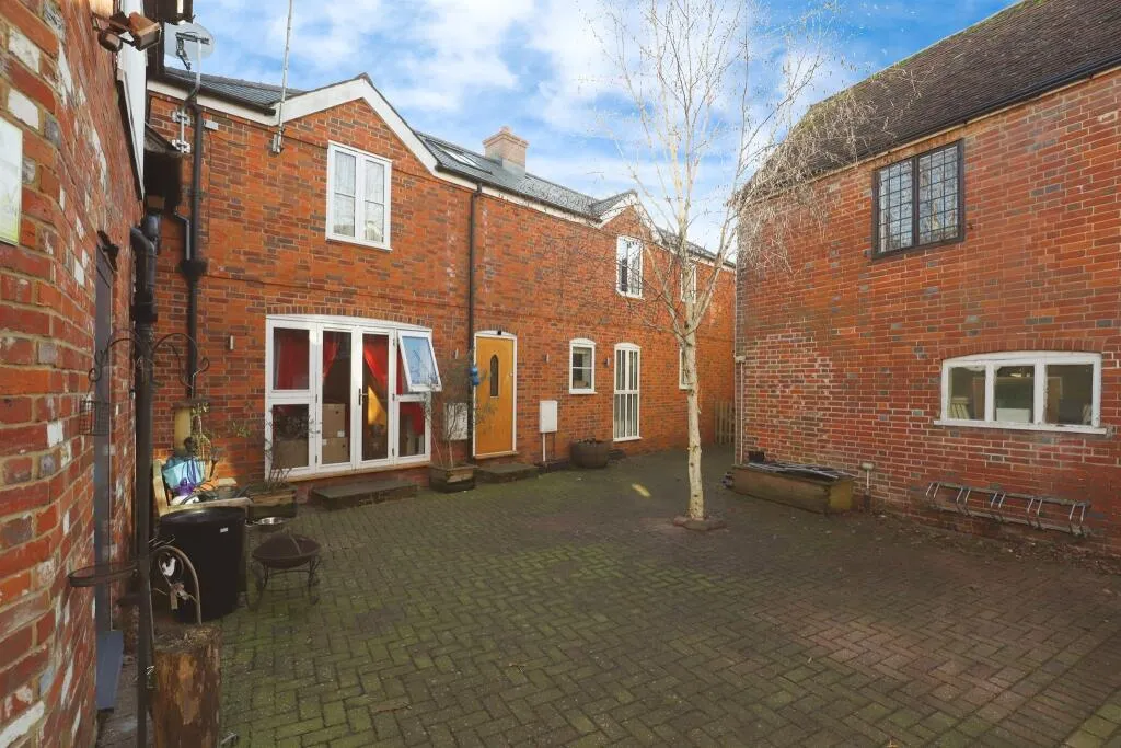 2 bed Mews