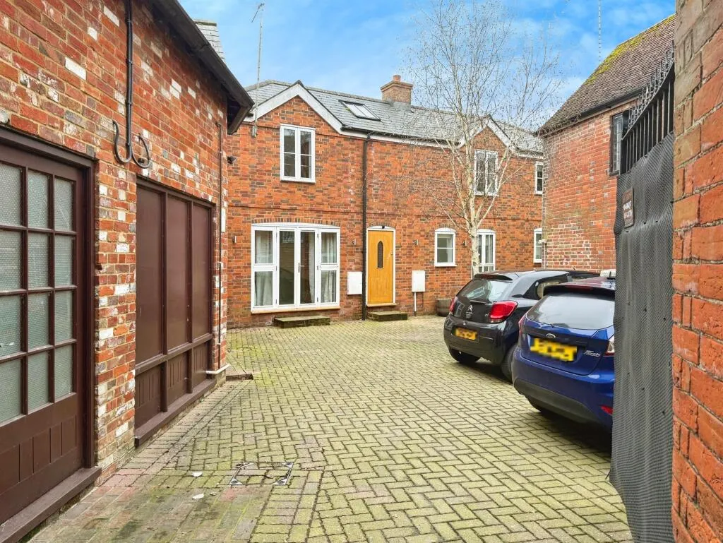 2 bed Mews