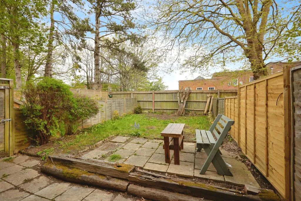 3 bed Semi-Detached
