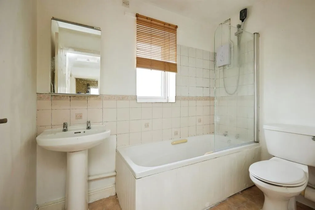 3 bed Semi-Detached