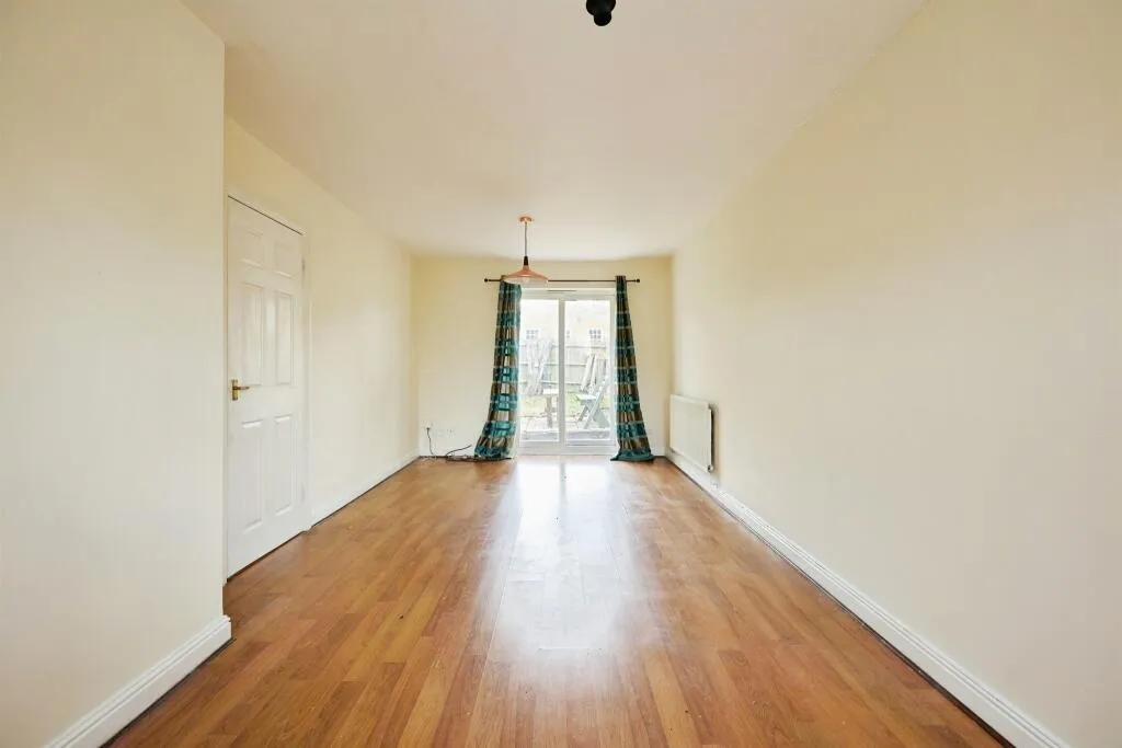 3 bed Semi-Detached