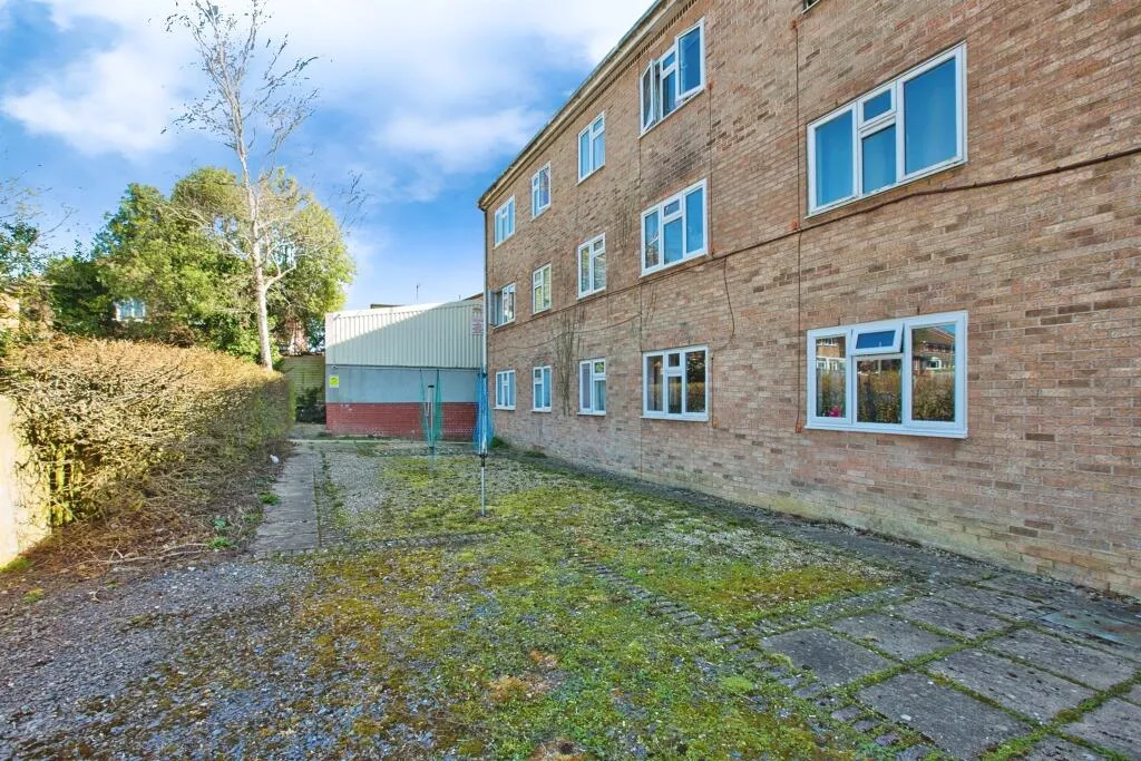 1 bed Apartment