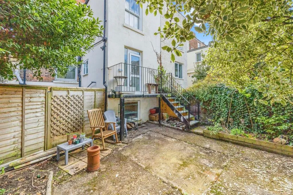 1 bed Apartment
