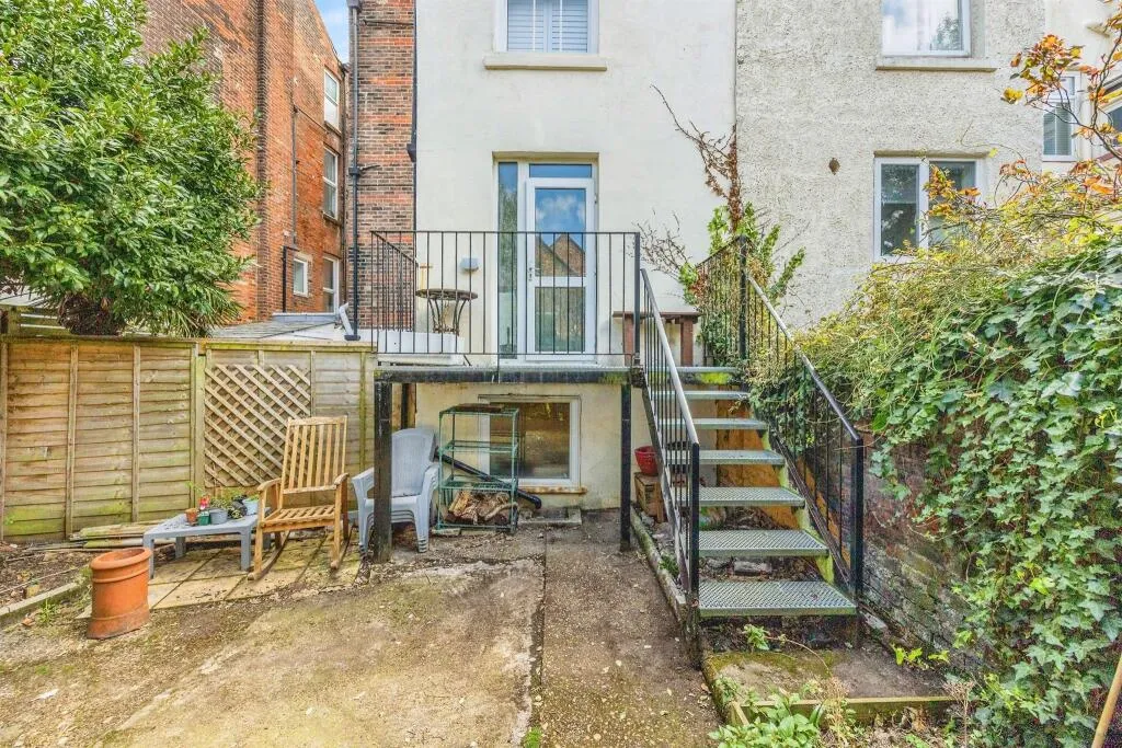 1 bed Apartment