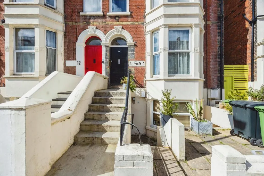 1 bed Apartment