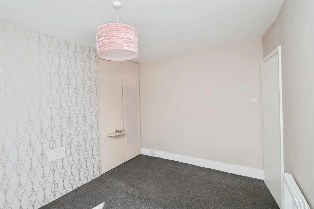 3 bed Terraced