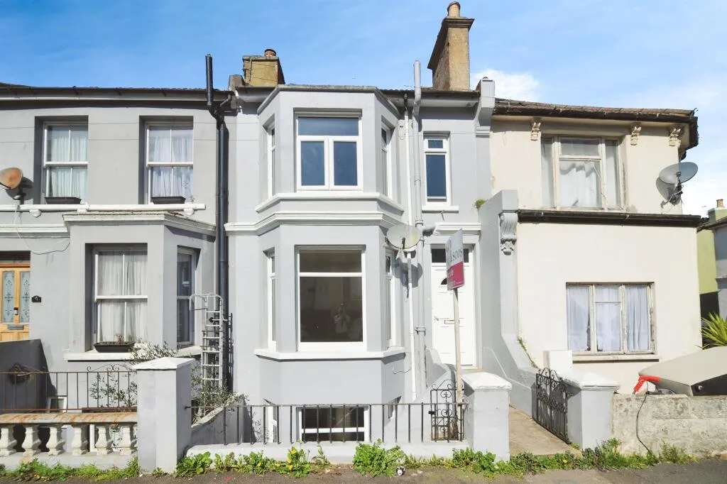3 bed Terraced