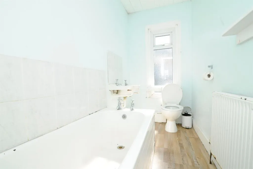 3 bed Terraced
