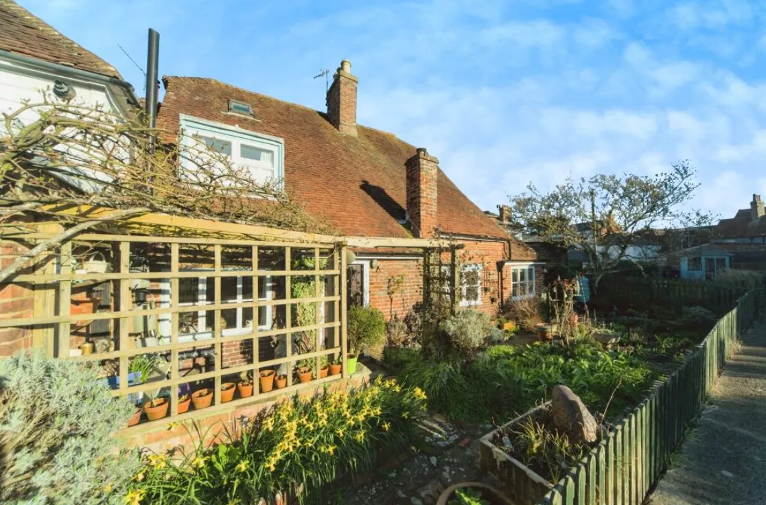 4 bed Character Property