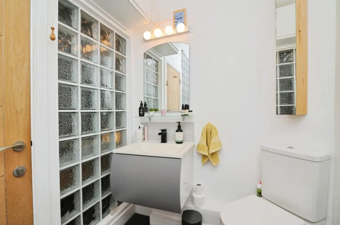 2 bed Apartment