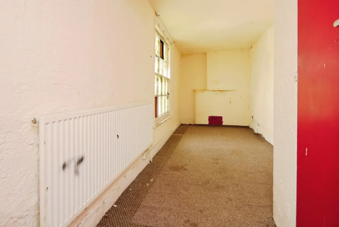 4 bed Maisonette