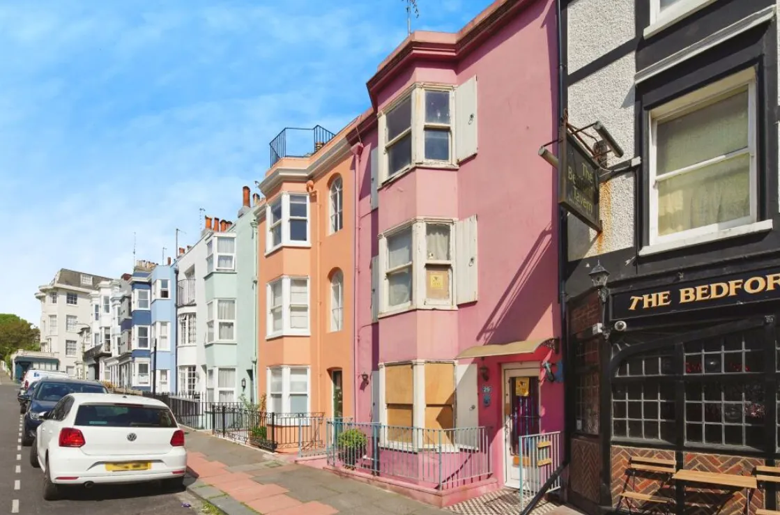 4 bed Maisonette
