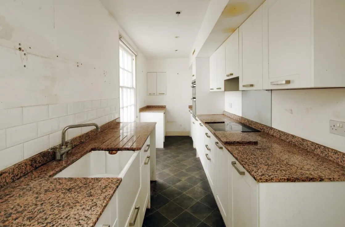 4 bed Maisonette