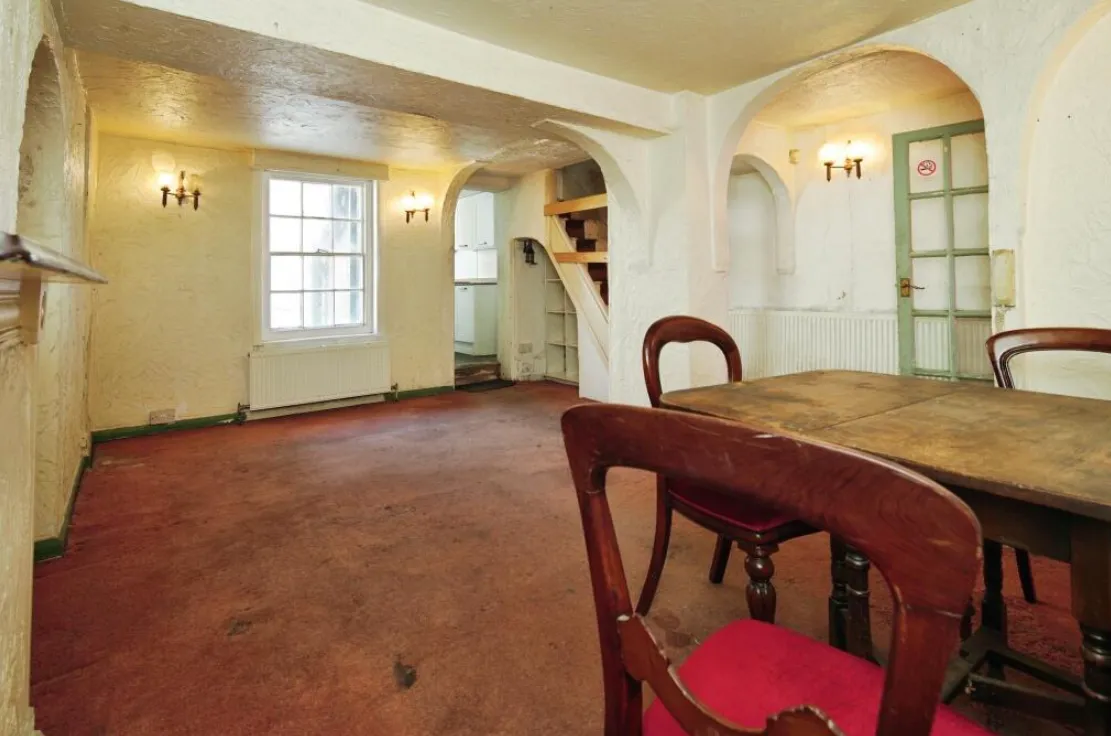 4 bed Maisonette