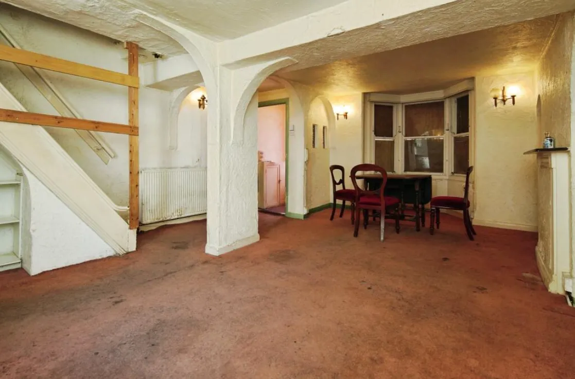 4 bed Maisonette
