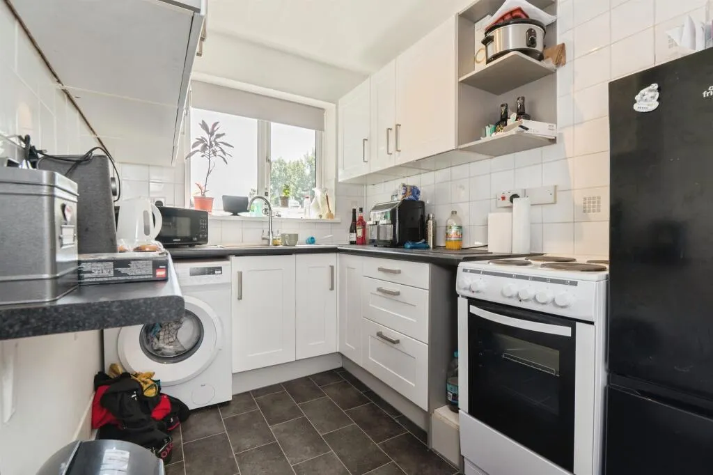 2 bed Maisonette