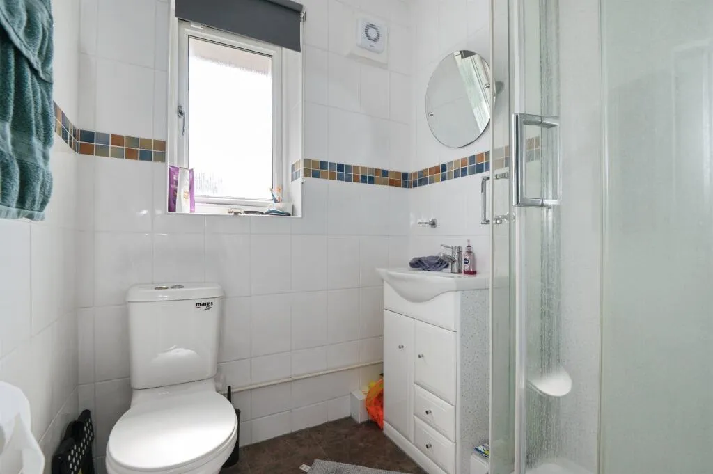 2 bed Maisonette