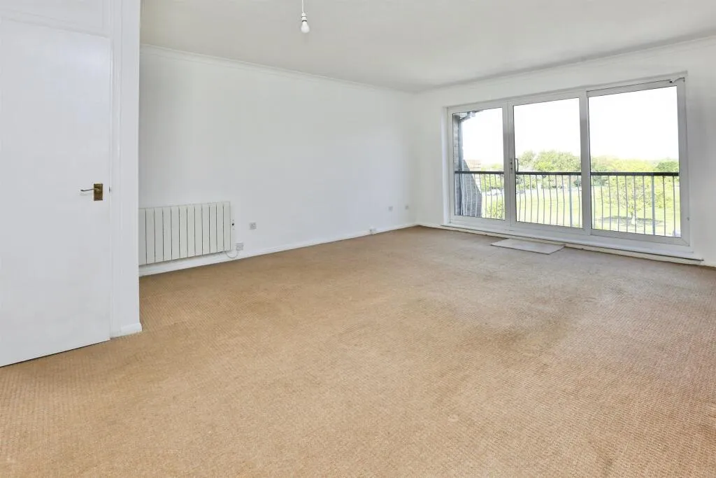 2 bed Apartment