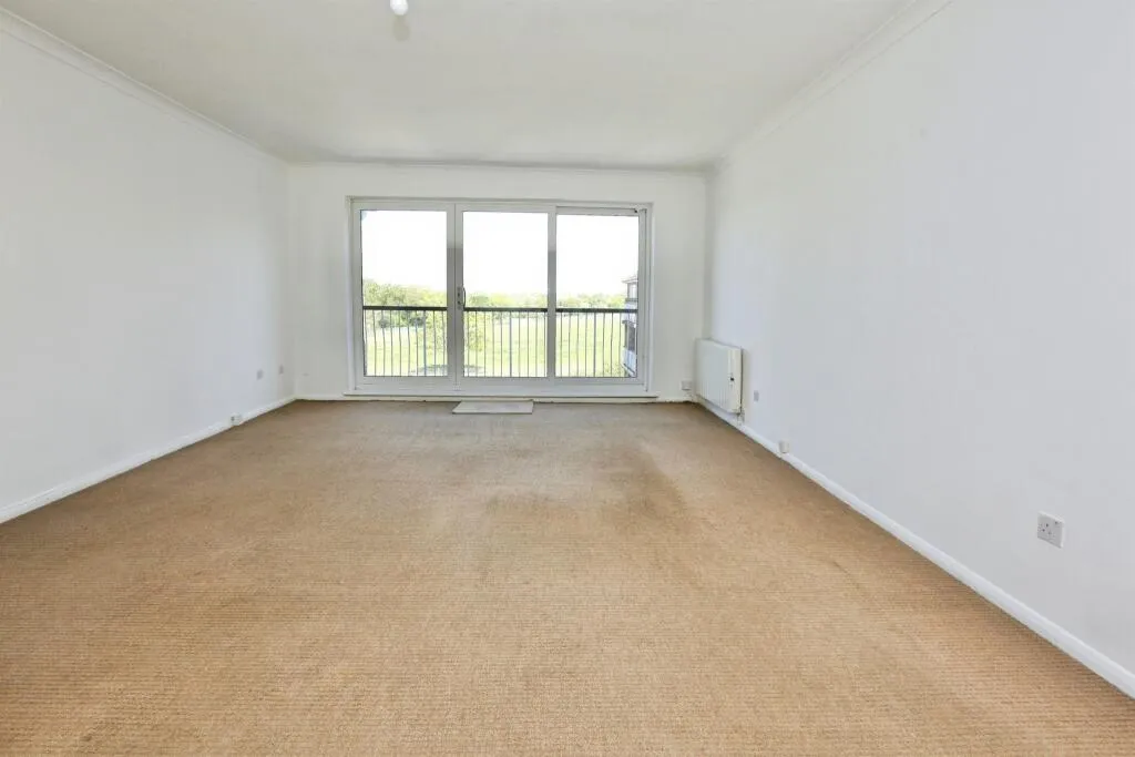 2 bed Apartment