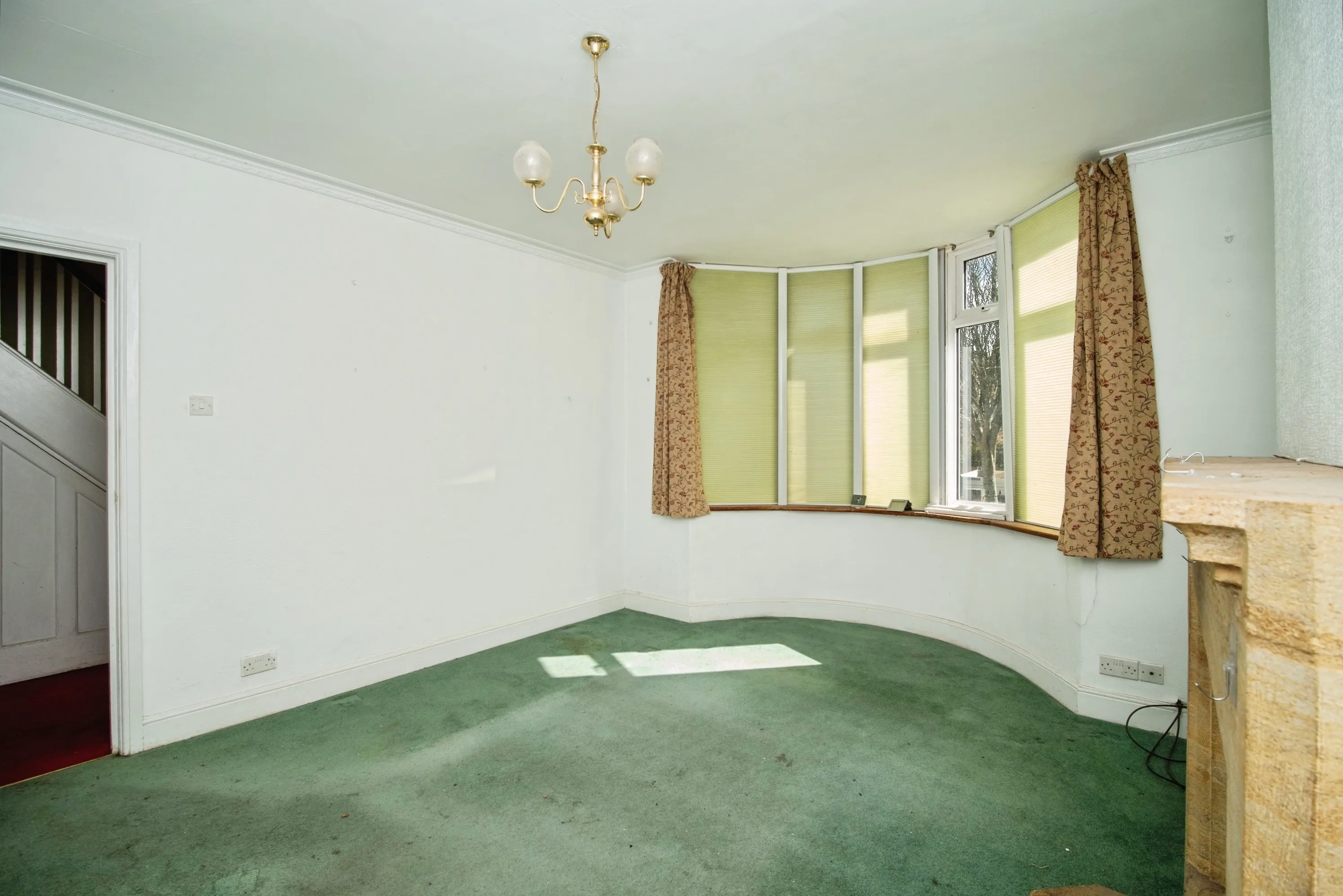 4 bed Semi-Detached