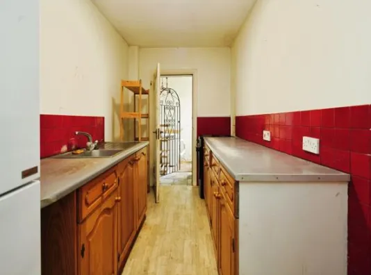 1 bed Ground Flat