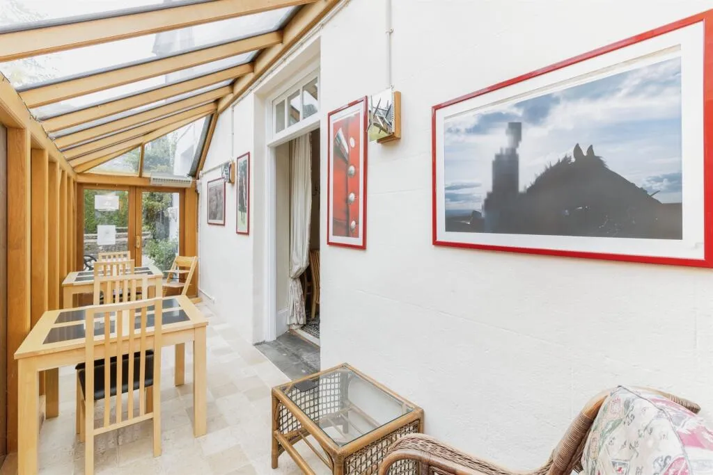 7 bed Guest House