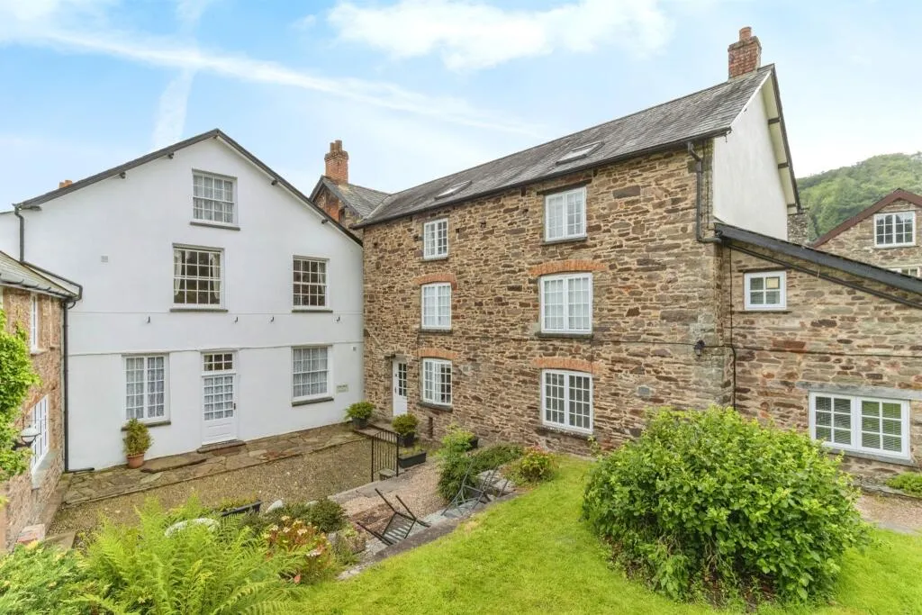 7 bed Guest House
