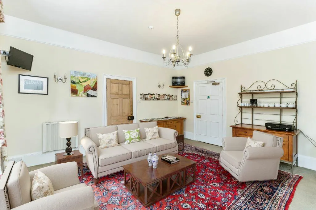 7 bed Guest House