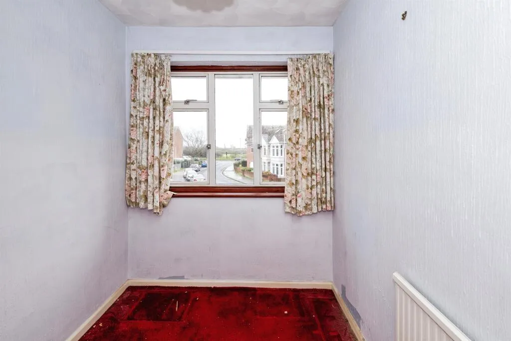 3 bed End of Terrace