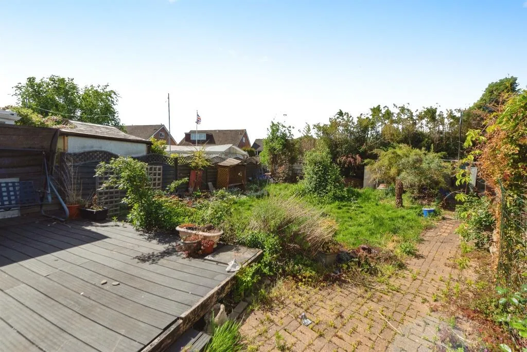 2 bed Semi-Detached Bungalow