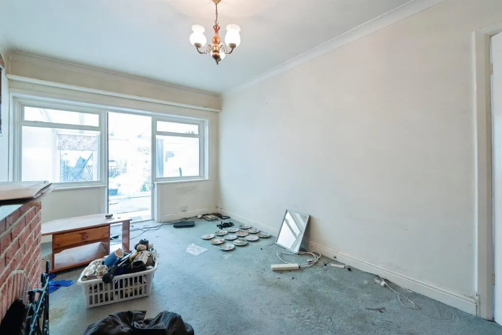 2 bed Semi-Detached Bungalow