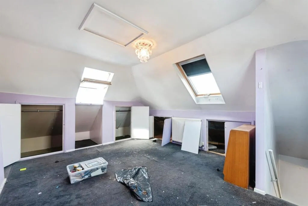 2 bed Semi-Detached Bungalow