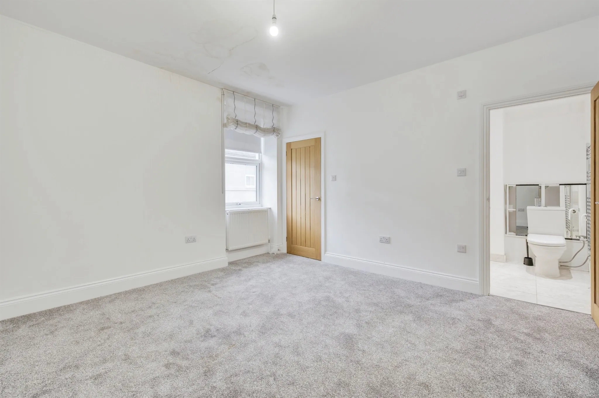 4 bed Terraced