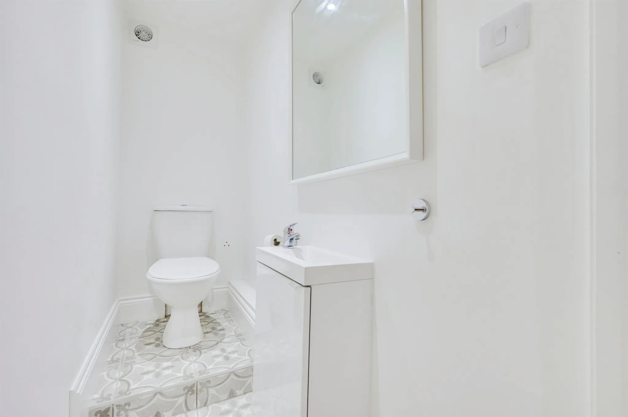 4 bed Terraced