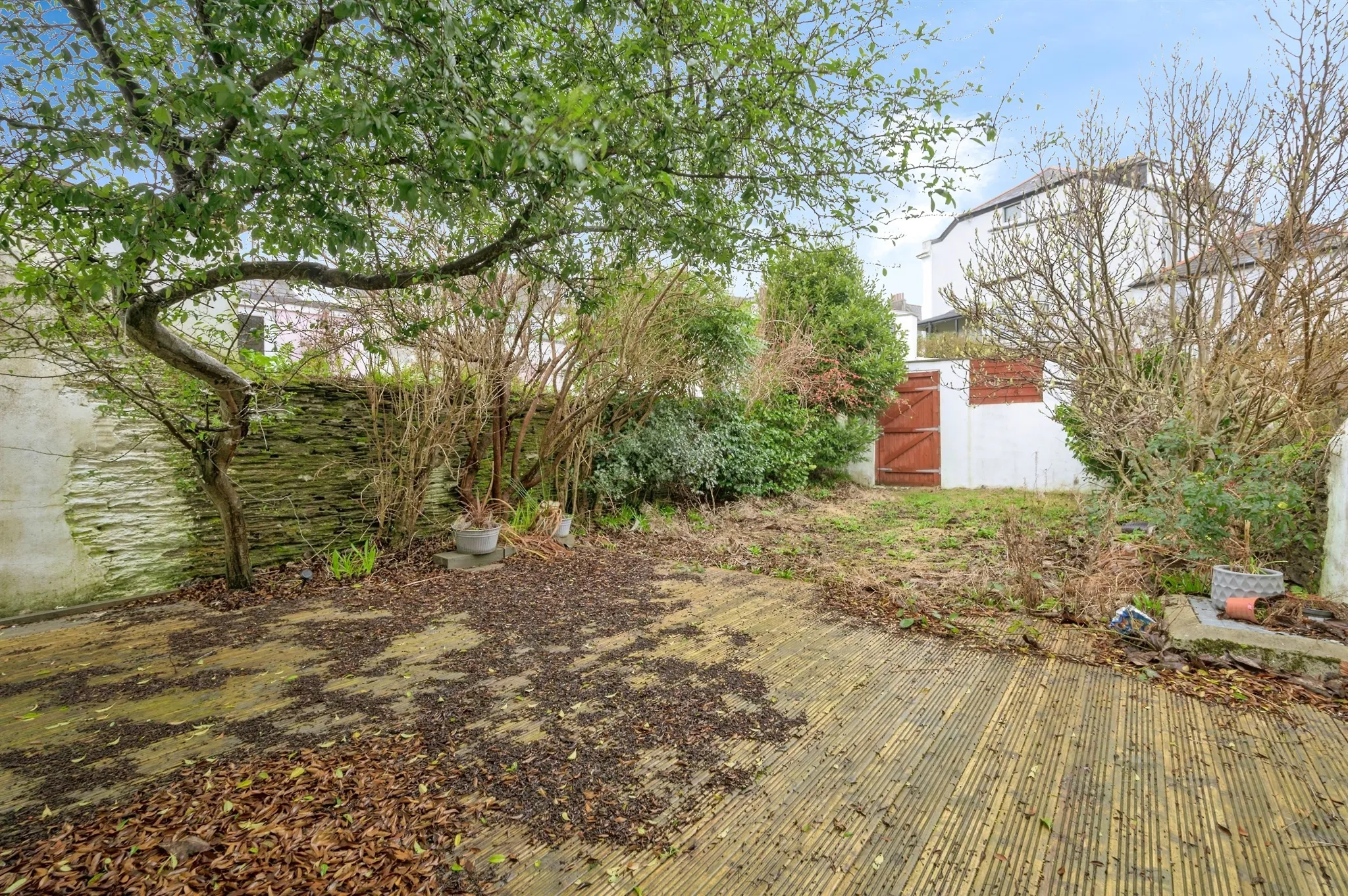 4 bed Terraced