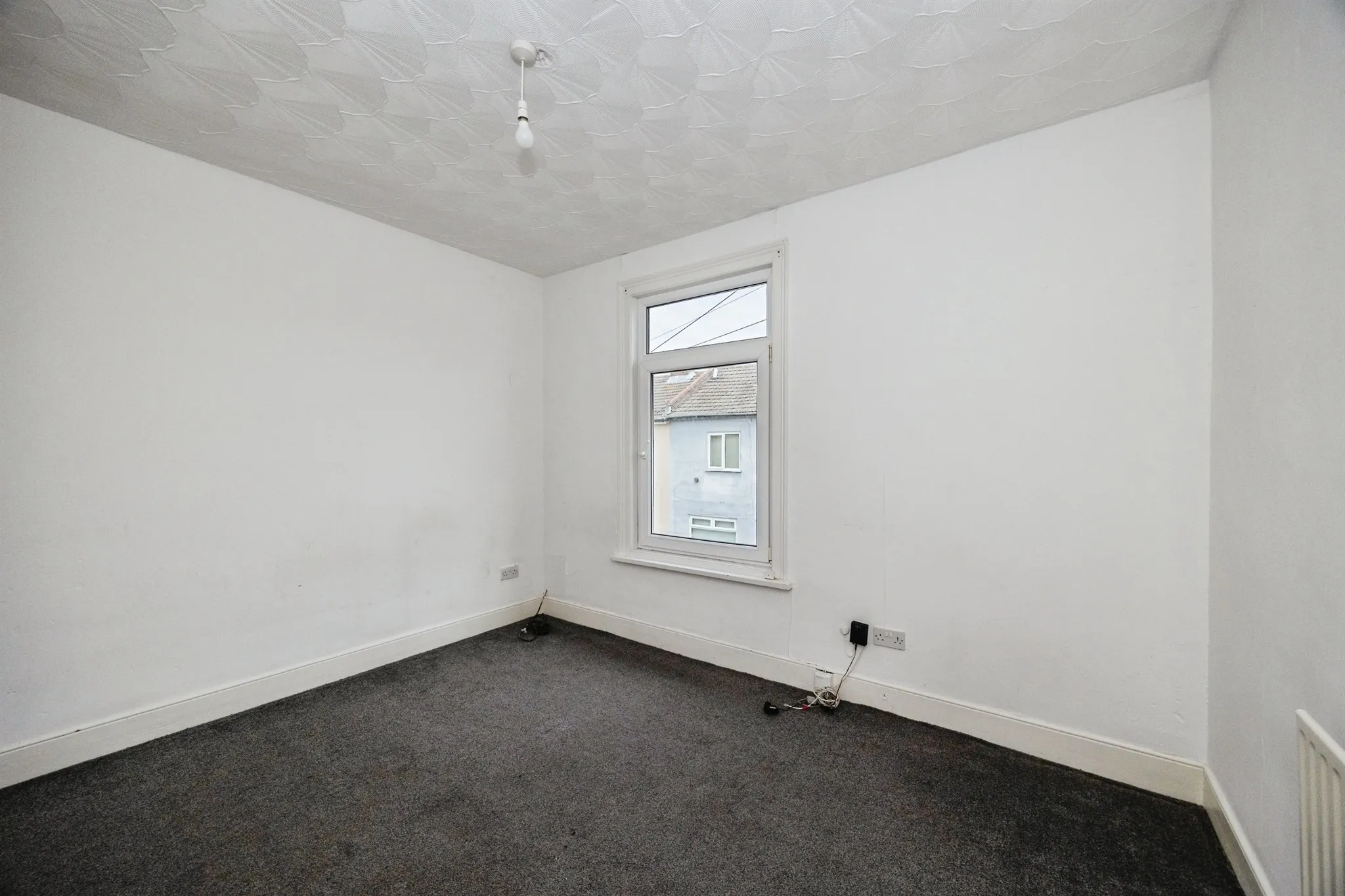 3 bed Terraced