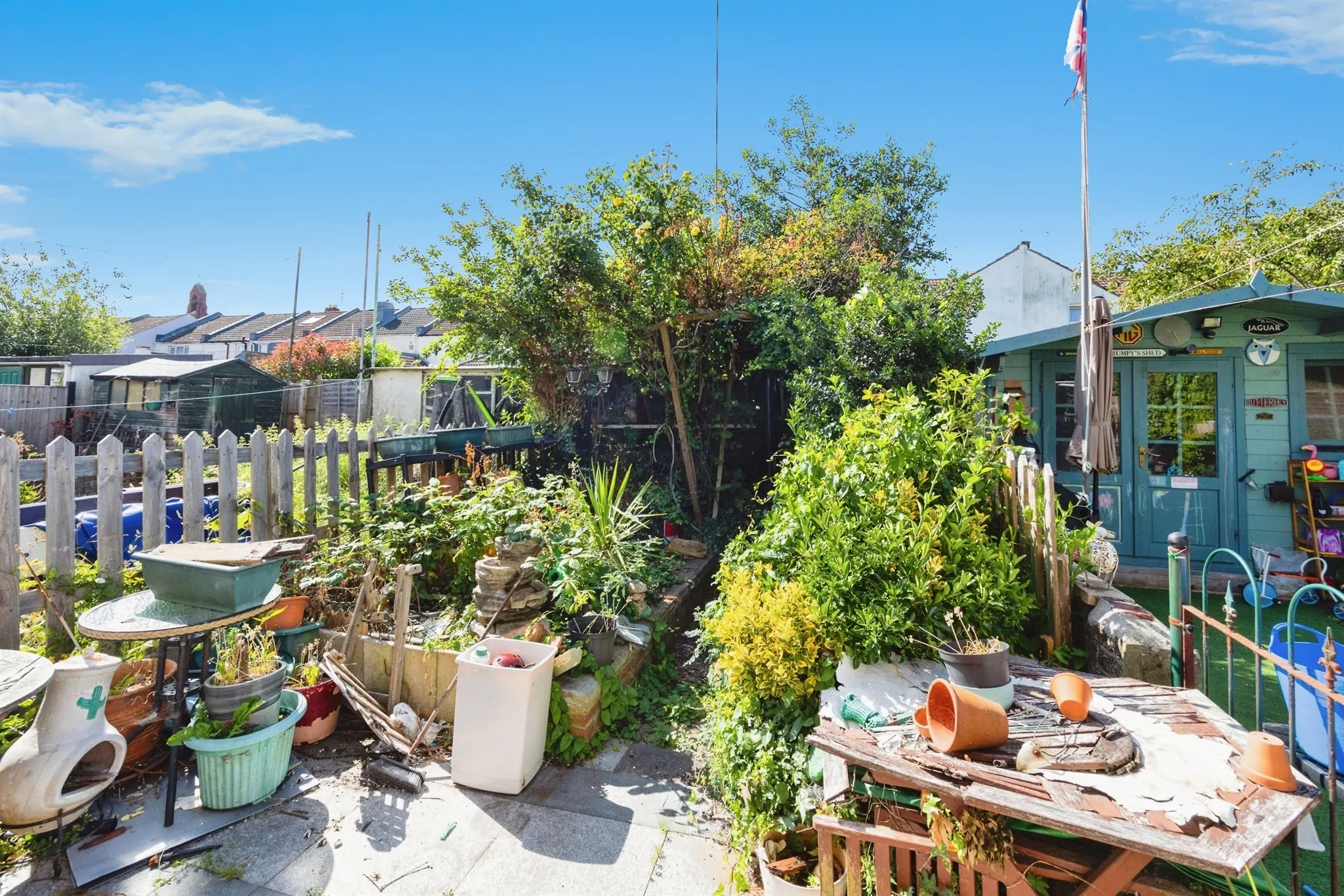 2 bed End of Terrace