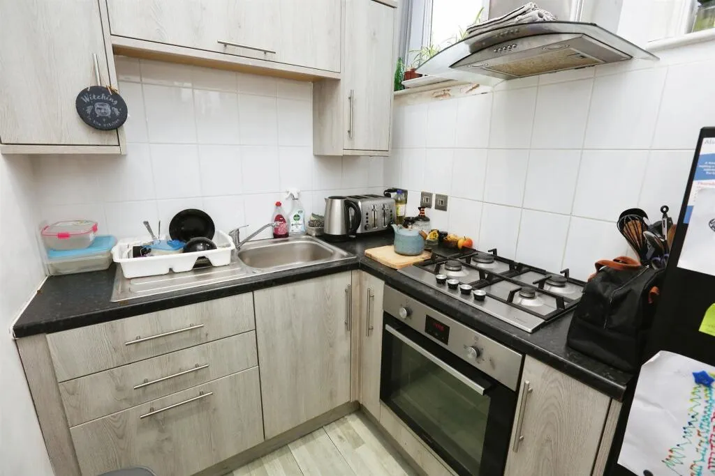 2 bed Ground Flat